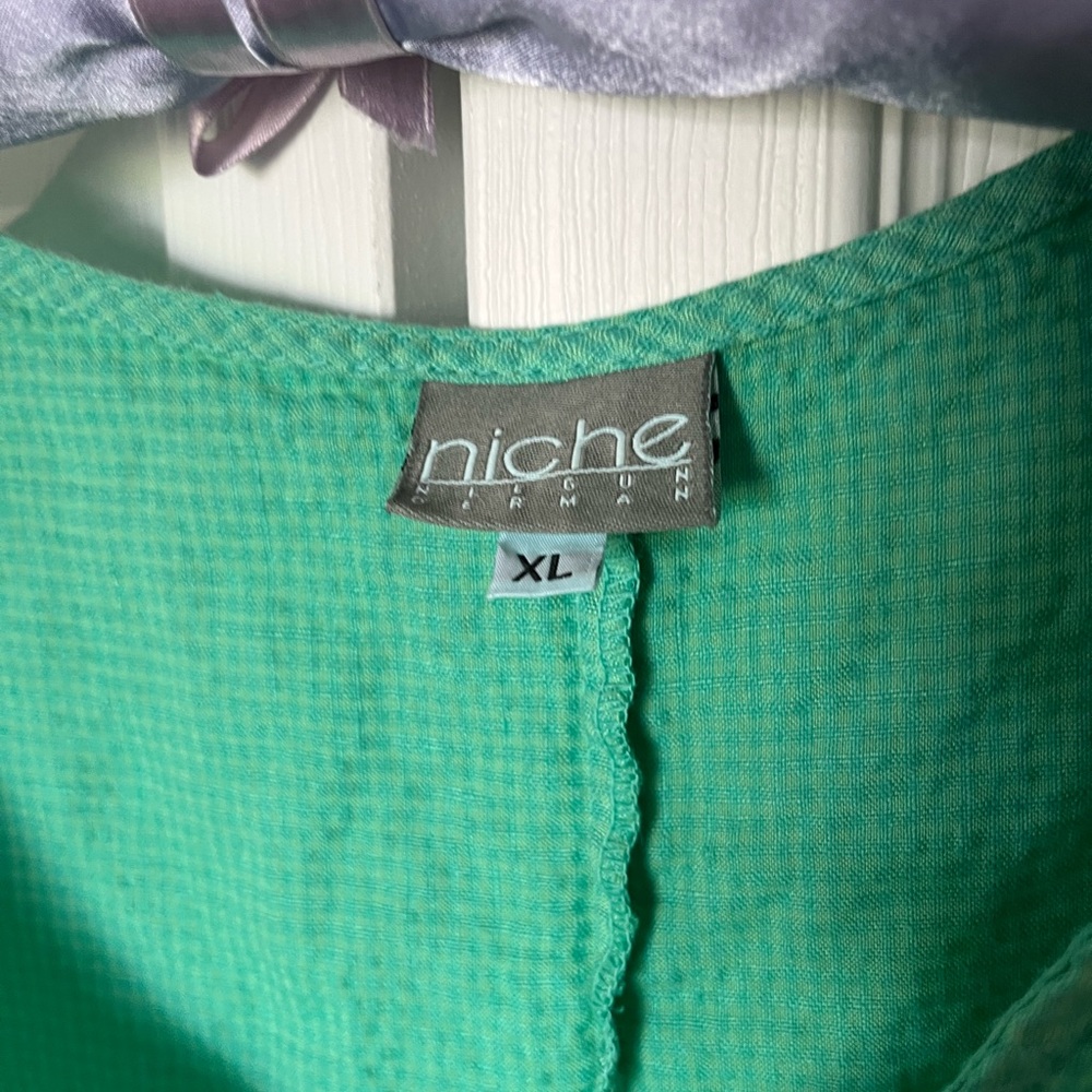 Niche Green Top XL